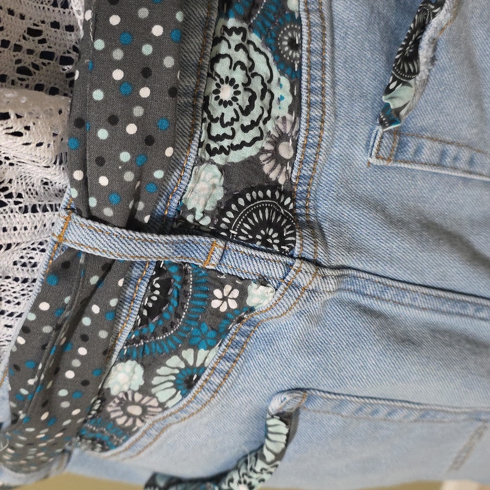 Upcycled Molly Made It  skirt with polka-dots and flowers - Picture 13 of 13